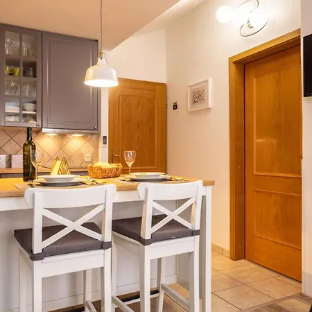 Apartment In Silo/insel Krk 13482