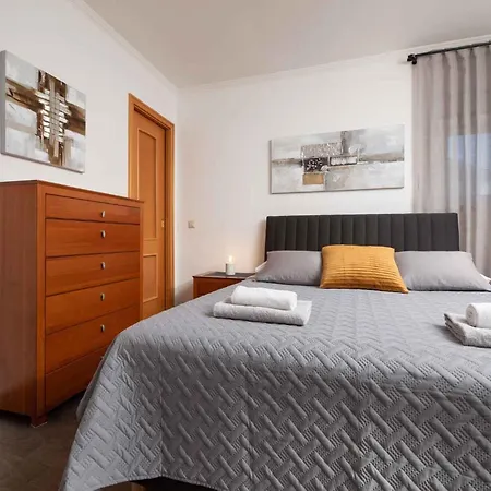 Apartment In Silo/insel Krk 13482