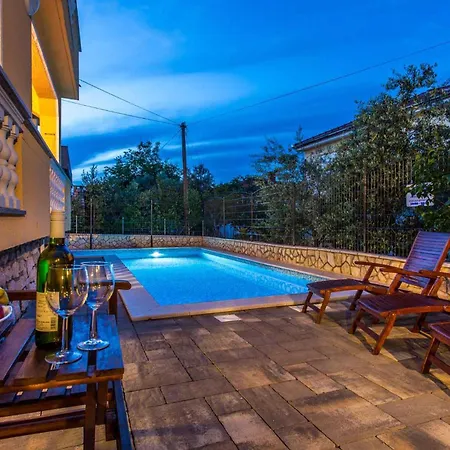 Apartment In Silo/insel Krk 13482