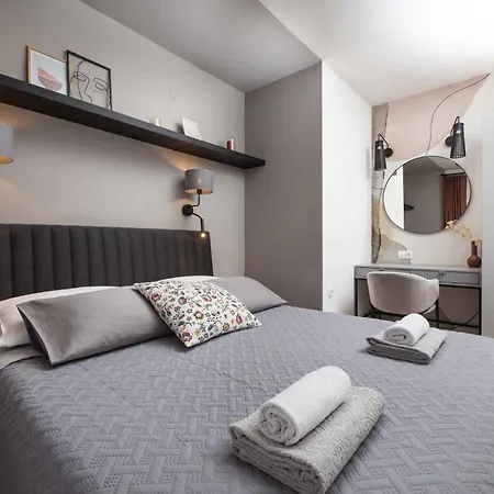 Apartment In Silo/insel Krk 13482